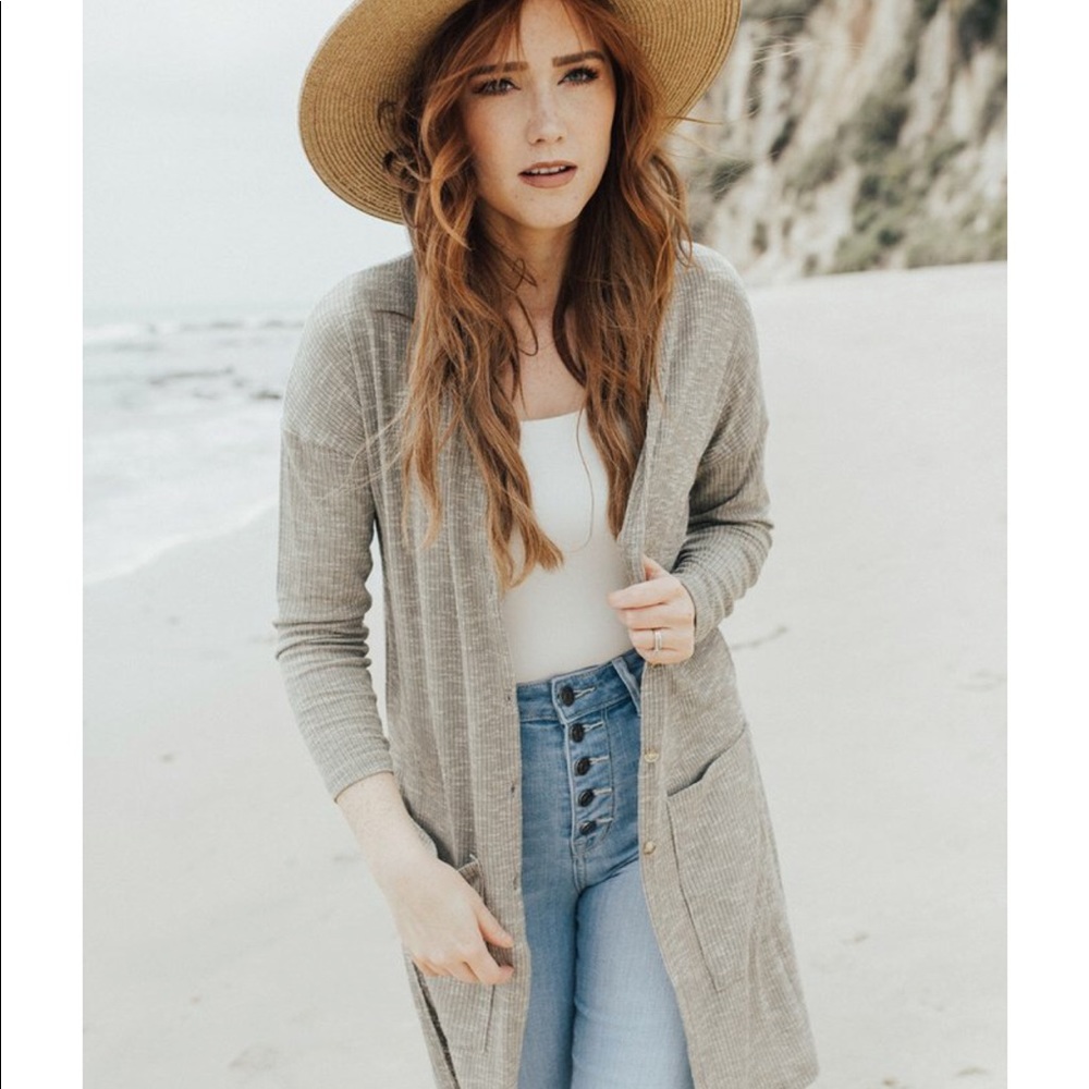 Carly Jean Los Angeles Sam Kimono heathered green